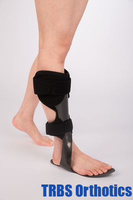 Brazalete de fibra de carbono AFO Ortosis del pie del tobillo AFO Rehabilitador Brazalete de caída del pie para caída del pie, inestabilidad del tobillo o espasticidad de las extremidades proveedor